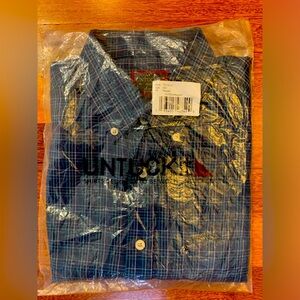 UNTUCKIT BUTTON DOWN SHIRT SIZE SMALL TRADITIONAL FIT NWT